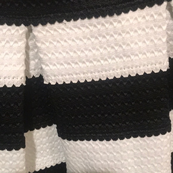 Express Black and White Tube top dress - Picture 4 of 4